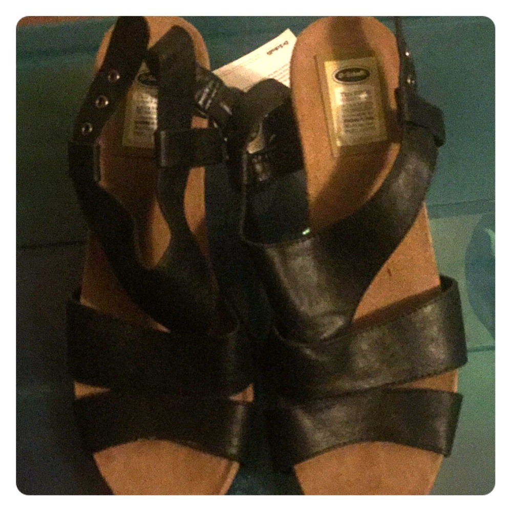 Black wedge